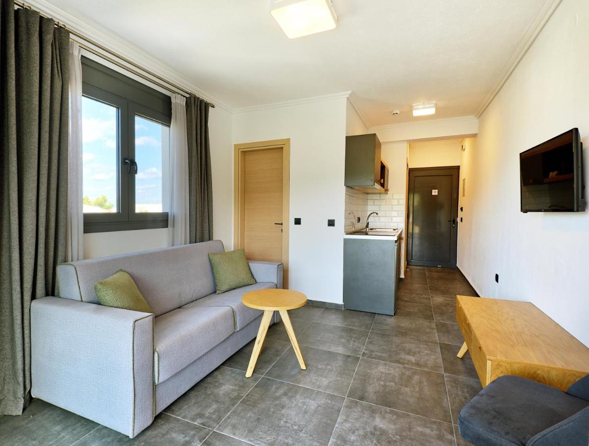 Botanica Luxury Suites ネオス・マルマラス エクステリア 写真